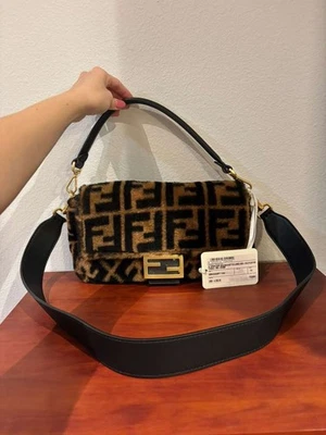 Fendi Baguette Shoulder Bag – FF Logo Print – Faux Fur/Shearling – Brown/Black – - Image 1 of 4