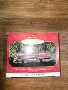 Hallmark Keepsake Ornament 746 Norfolk and Western Steam Locomotive Lionel 1999 - Picture 1 of 3