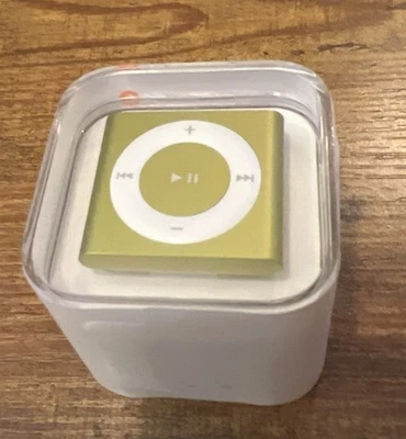 Apple iPod Shuffle 4th Generation Model A1373 2GB - Green - Image 1 of 2