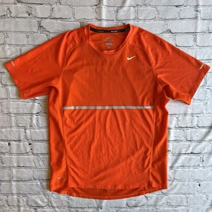 Nike Dri Fit Medium Mens Technical Tshirt Running Athletic Orange Short Sleeve - Picture 1 of 14