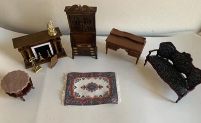 Vintage 1:12 Scale Wood Dollhouse Furniture Lot - Image 1 of 4