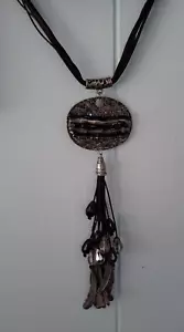 Large Vintage Pendant Necklace ๐ฟ Metal Feathers ๐ฟ Crystals ๐ฟ - Picture 1 of 12