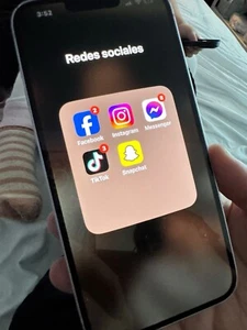 Apple iPhone 14 Plus 128 GB Purple with the app Tik Tok - Picture 1 of 3