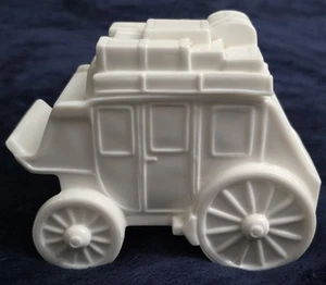 Vintage Fostoria White Milk Glass Stagecoach Carriage Candy Dish - Picture 1 of 7