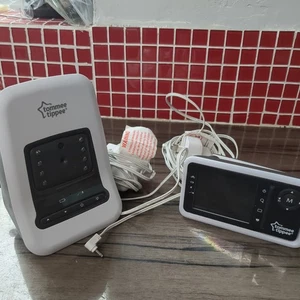 tommee tippee baby monitor 1094S ( makes a rattle but still works ) - Picture 1 of 5