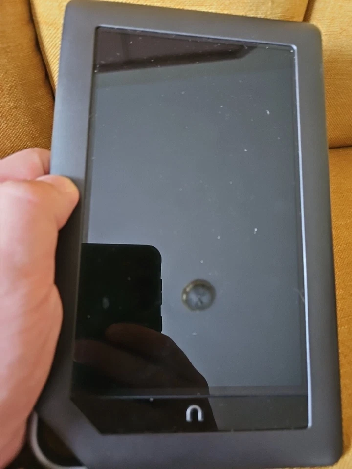 Tablet Barnes & Noble Nook 5 GB, Wi-Fi, 7 pulgadas - Gris  Foto 1 de 4