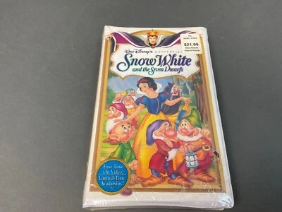Snow White & the Seven Dwarfs VHS - Walt Disney Masterpiece FACTORY SEALED - Image 1 of 4