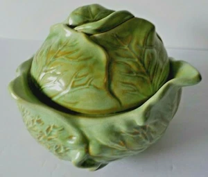 HOLLAND MOLD Ceramic Cabbage Covered Serving Bowl Signed - Picture 1 of 6