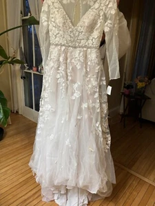 davids bridal wedding dress size 12 new with tags. (sleeves, lace, train) - Picture 1 of 10