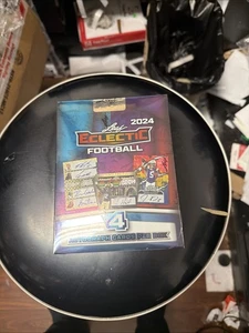 Scatola sigillata hobby calcio elettrico foglia 2024 - Foto 1 di 1