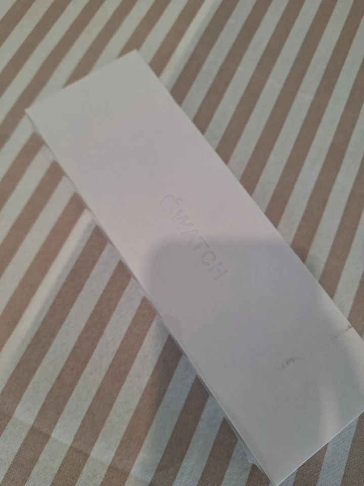 Apple Watch Series 10 — NUEVO Y PRECINTADO — En Garantía - Imagen 1 de 3