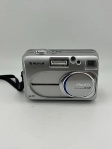 Fujifilm Finepix A210 3.2MP Digitalkamera A-Serie getestet funktioniert - Bild 1 von 9