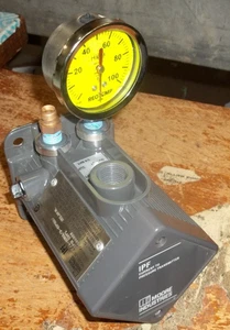 MOORE IPF CURRENT TO PRESSURE TRANSMITTER IPF/4-20MA/3-15PSIG/20PSI [WP] (861) - Picture 1 of 5