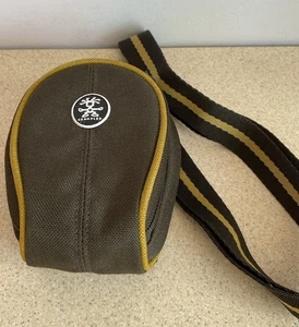 Crumpler Lolly Dolly 95 Compact Camera Case Khaki And Yellow - Picture 1 of 3