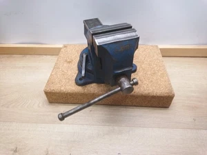 RECORD N.1 BANCO INGEGNERI Base Girevole VICE 3" GANASCE INGEGNERIA Officina  - Foto 1 di 9