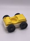 Vintage FISHER PRICE LITTLE PEOPLE ACTION GARAGE Yellow Car w/ WHITE Base