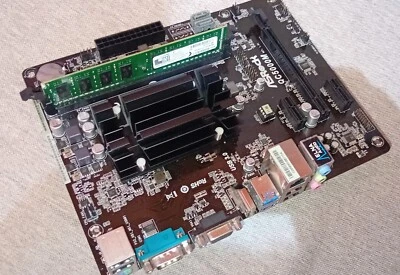 ASRock QC5000M-ITX Mainboard mit CPU und Speicher ***GEBRAUCHT*** - Bild 1 von 4
