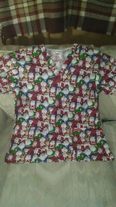 Peaches Santa Claus Christmas Scrub Top M 100% Cotton Naughty Or Nice Medical... - Picture 1 of 4