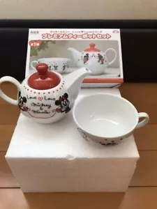 Disney Mickey & Minnie Love premium teapot cup Prize Set Boxed - Picture 1 of 4