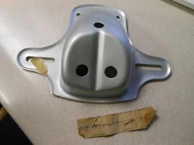 NOS Yamaha License Silver Bracket 1972 U7E U7 339-84751-60-35 - Image 1 of 4