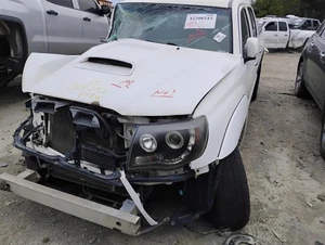 AC Compressor Fits 05-15 TACOMA 30194707 - Picture 1 of 5