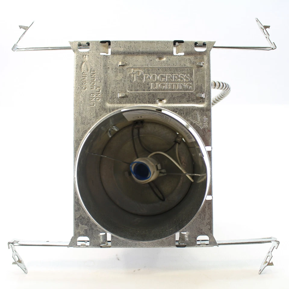 Lata incandescente Progress Lighting P87AT 6-1/4" IC/Non-IC Airtite Foto 1 de 4