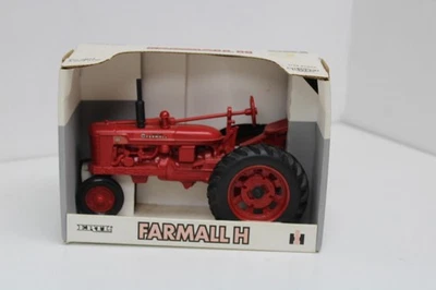 ERTL Farmall H 1/16 Scale Die Cast Metal Toy #4441 NOS - Image 1 of 4