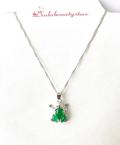 Modische Halskette mit Anhänger Frosch Jade Steinimitat. - Bild 1 von 3