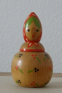 Matroschka! Matrjoschka, Matrioschka, Babuschka! Einzelne Holzpuppe MADE IN USSR - Bild 1 von 5