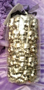 3D Gothic TOTENKÖPFE blutende Stumpenkerze 6" Halloween SPOOKY WUNDERSCHÖN - Bild 1 von 2