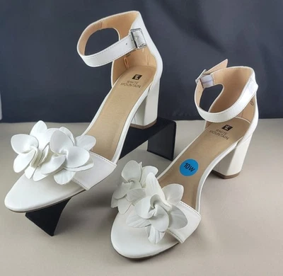 Sandalias blancas de tacón floral White Mountain para mujer - talla 10 W, ajuste ancho, elegantes Foto 1 de 3