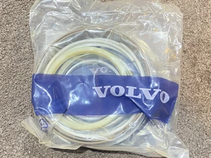 Volvo Genuine Part 14589143 Boom Cylinder Kit EC460C EC480E OEM - Picture 1 of 6