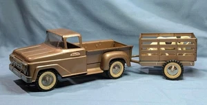 Vintage  1960 Tonka Farm Pick-Up Truck & Trailer - Picture 1 of 15