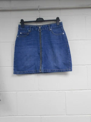 F&F DENIM MINI SKIRT WITH ZIP FRONT - SIZE 10 - VERY GOOD CONDITION - Image 1 of 2