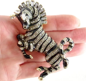 3.25" NEW DESIGNER STYLE DIMENSIONAL CRYSTAL RHINESTONE REARING ZEBRA BROOCH PIN - Picture 1 of 15