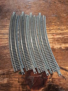 4 Pieces Z Scale - MICRO-TRAINS MTL 195mm  Curved  Track 30 degree No Box - Picture 1 of 4