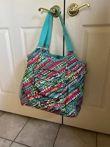 THIRTY-ONE ALL PRO TOTE GYM BAG Pool Beach Travel On The Go GRAFFITI DOT Zip Fun - Picture 1 of 3