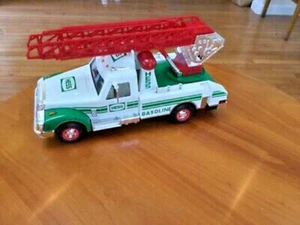 HESS RESCUE TRUCK 1994 IN A  BOX - Picture 1 of 3