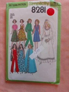 Armario Simplicity 8281 adecuado para muñecas Barbie - Imagen 1 de 2