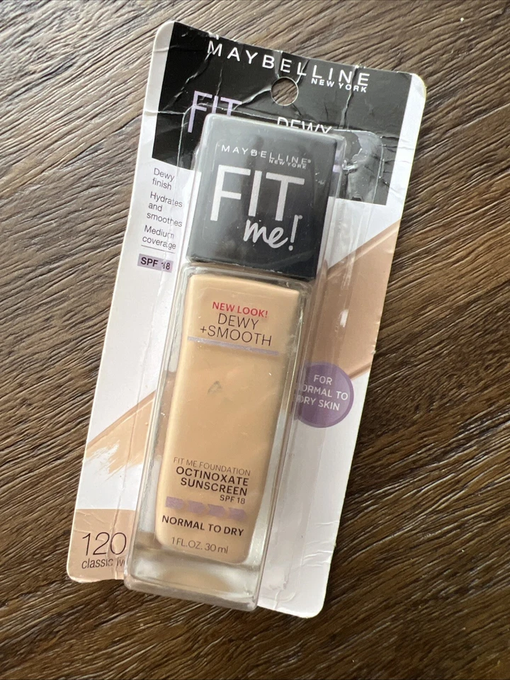 MAYBELLINE - FIT ME -FOUNDATION. DEWY & SMOOTH -30ML - CLASSIC IVORY 120 - Image 1 of 1