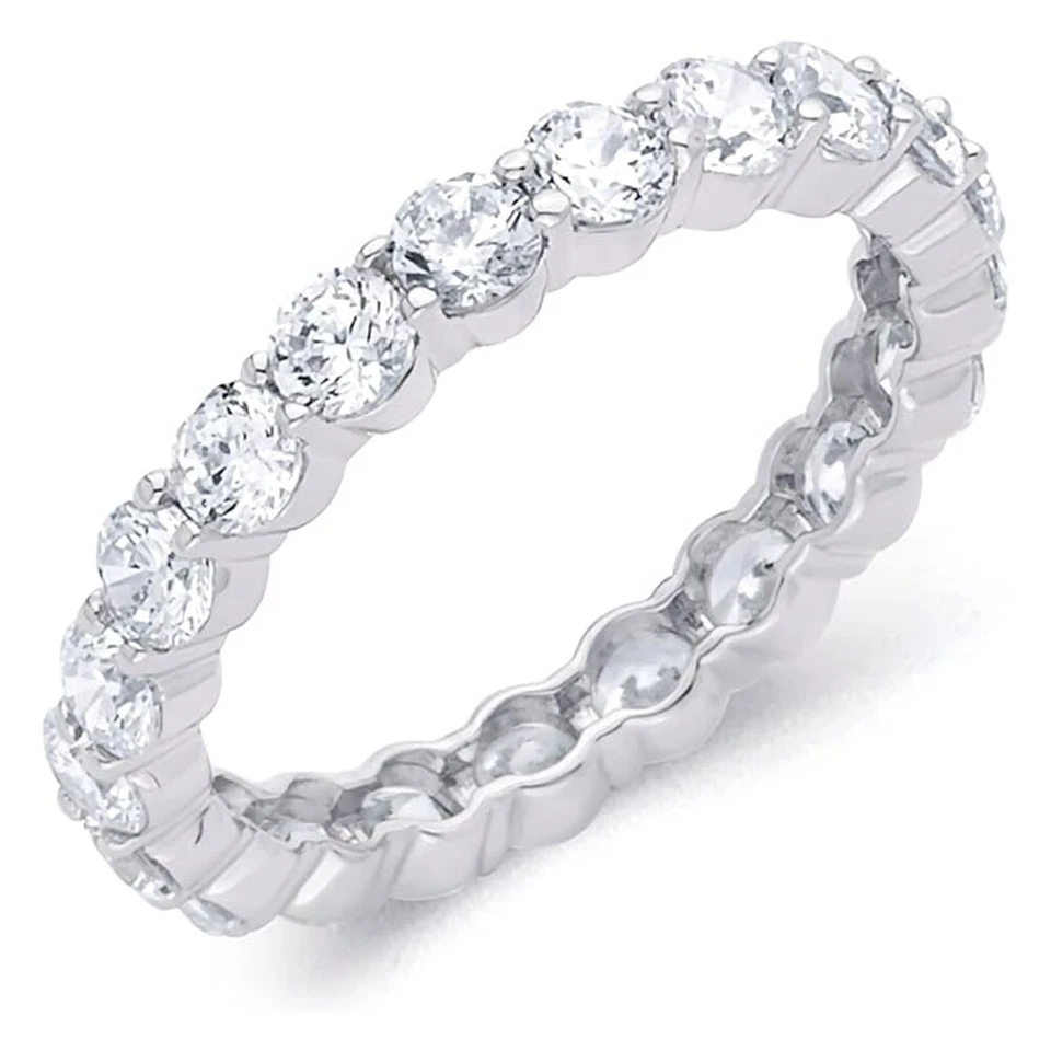 Anillo de banda nupcial de eternidad de oro blanco real de 14 k con diamantes creados redondos de 2,60 quilates Foto 1 de 1