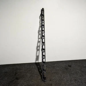 VW PASSAT B8 2017 LEFT SIDE SKIRT MOUNTING BRACKET 3G0853945 3616651 - Picture 1 of 3
