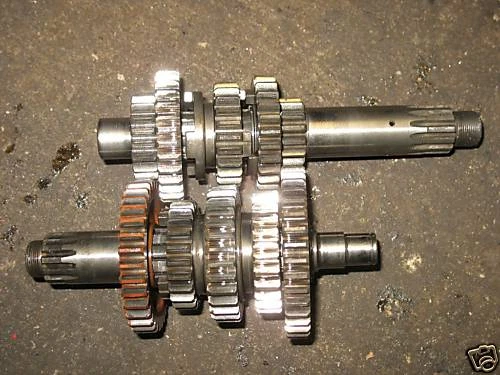 72 JUEGO DE ENGRANAJES TRANSMISIÓN YAMAHA RT1 RT2 RT3 DT1 DT2 DT3 Foto 1 de 1