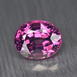 1.40Ct Oval_ Vibrant Pink Unheated Malaya Garnet _ Tanzania - Picture 1 of 1