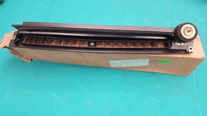 Jaguar XJ40 XJ81 XJ6 XJ12 salpicadero puerta entrada aire izquierda desde VIN 671360 - Imagen 1 de 17