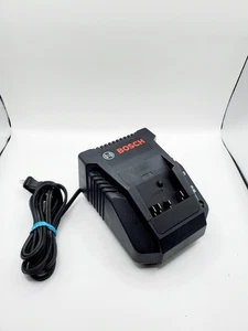 BOSCH 18V BATTERY CHARGER BC660 - Picture 1 of 2
