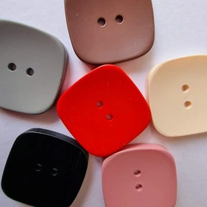 Large Square Buttons - 32mm, Red, Pink, Black, Cream, Grey, Brown, Resin, 5pc - Picture 1 of 8