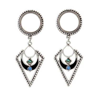 耳塞三角悬垂古董外观设计带合成蛋白石。 一对出售 — 第 1/4 张图片