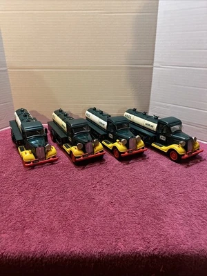 Лот из 4 грузовиков Hess 1980-х годов на запчасти неполные и сломанные см. фотографии - Изображение 1 из 4