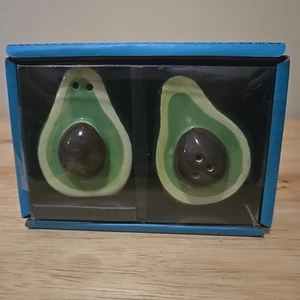 Avocado Salt And Pepper Shakers New In Box - Picture 1 of 5